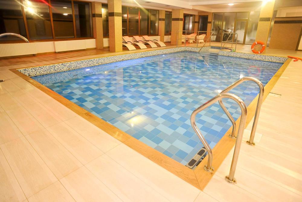 Hotel Mir-Jan Spa Ladek-Zdroj Exterior foto