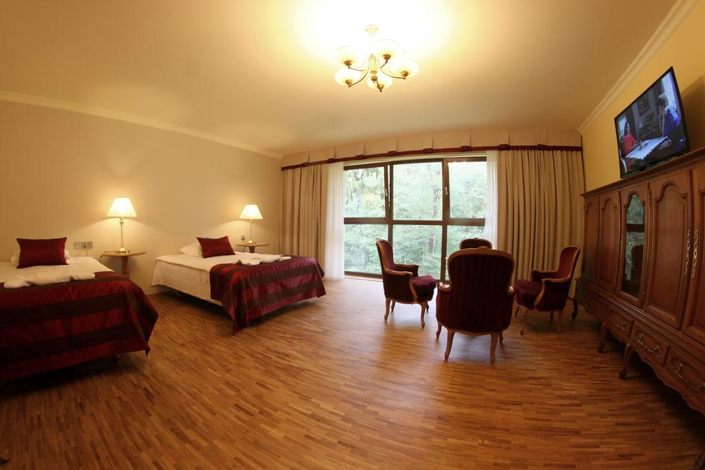 Hotel Mir-Jan Spa Ladek-Zdroj Quarto foto