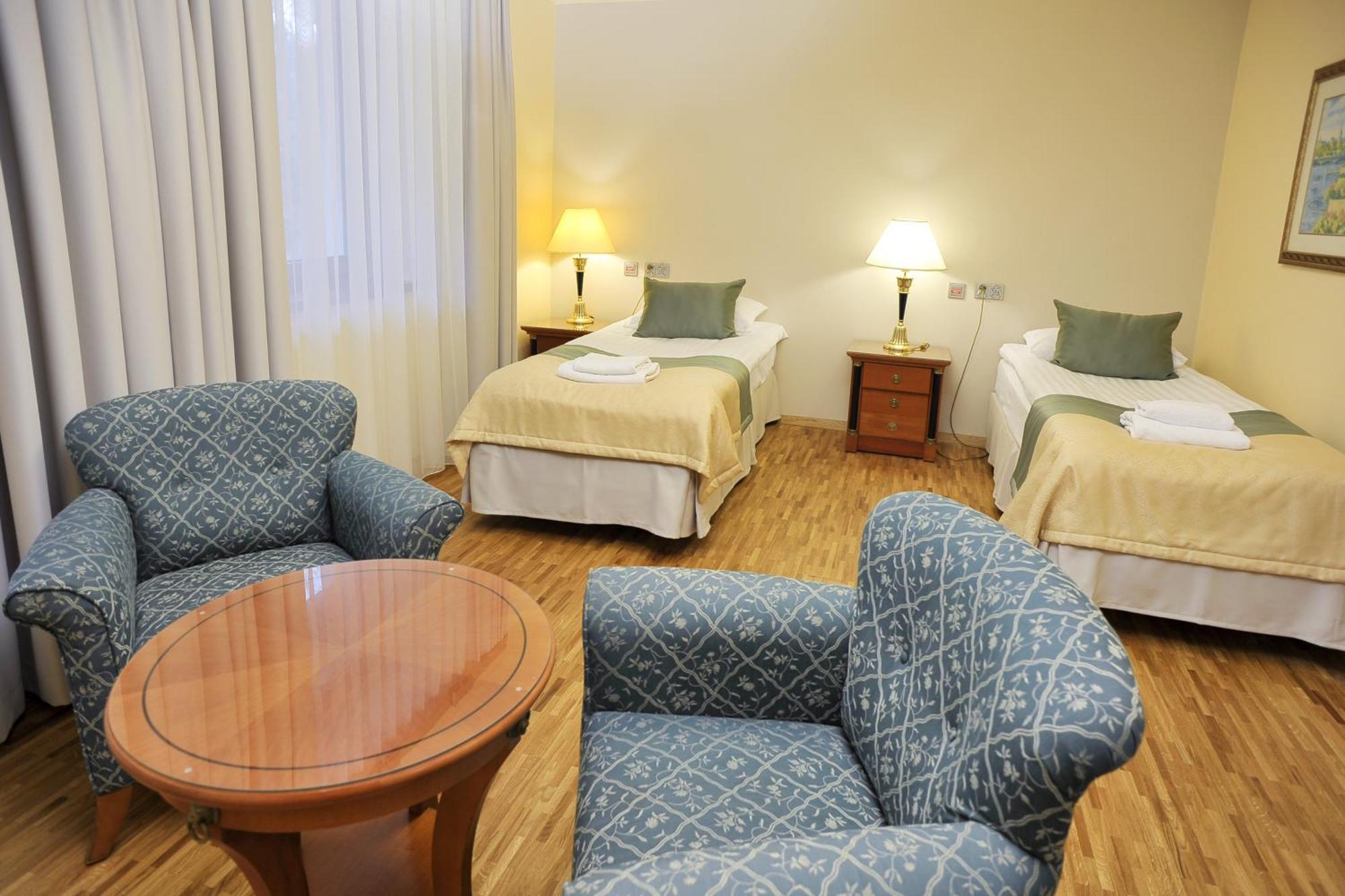 Hotel Mir-Jan Spa Ladek-Zdroj Quarto foto